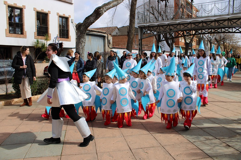 DESFILE COLE JESUS CASTILLO 2