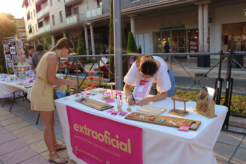 260724 VA MERCADILLO ARTE JOVEN 7