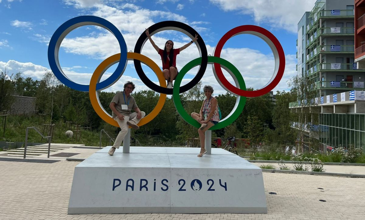   Paula con sus padres