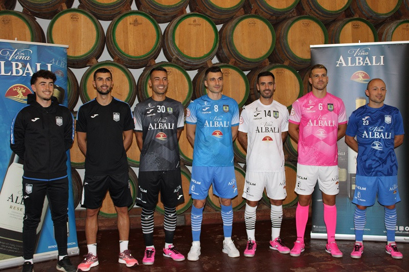 300824 VA PRESENT CAMISETAS VIÑA ALBALI 10