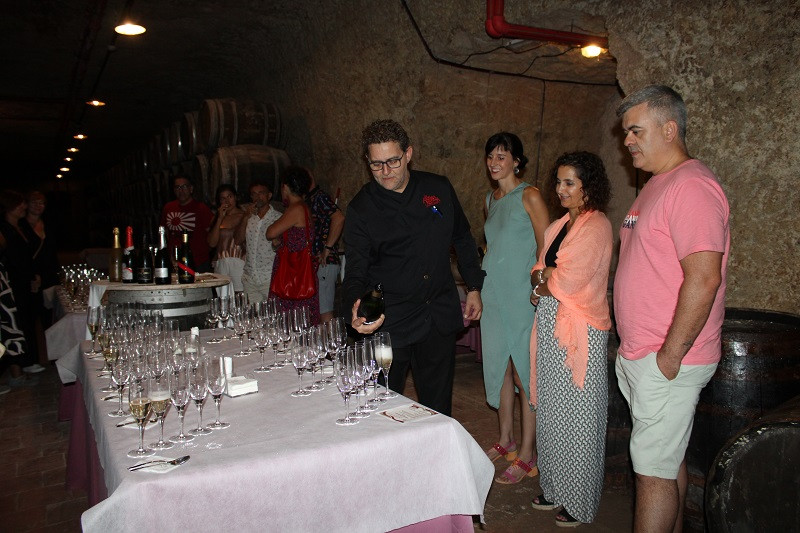 CATA LA ANTIGUA BODEGA LOS LLANOS 3
