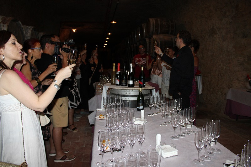 CATA LA ANTIGUA BODEGA LOS LLANOS 5