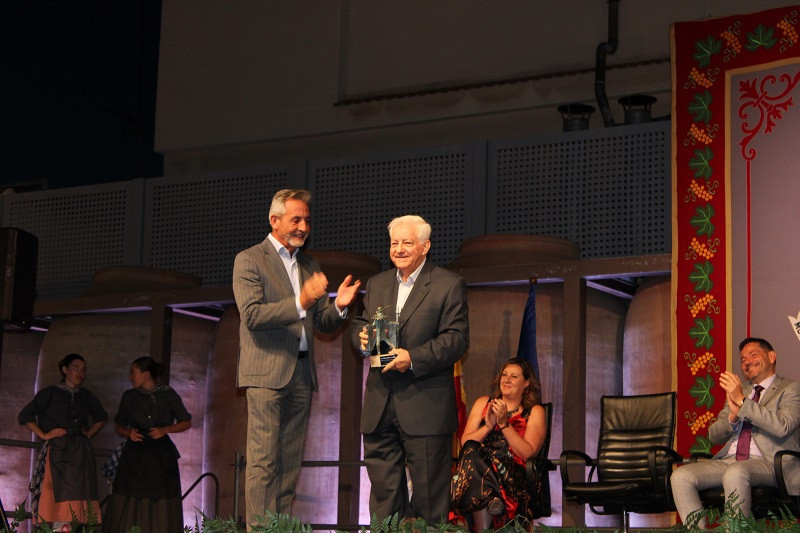 ACTO INSTITUCIONAL 13