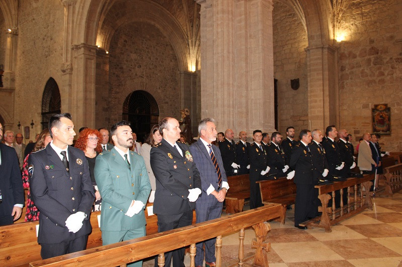 041024 VA ACTO POLICIA NACIONAL