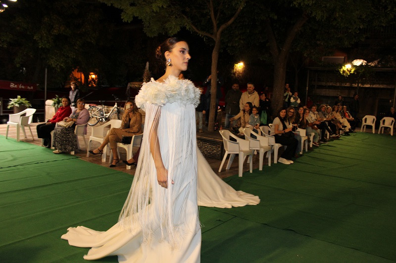 121024 VA DESFILE ROSAE 3