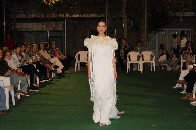 121024 VA DESFILE ROSAE 5