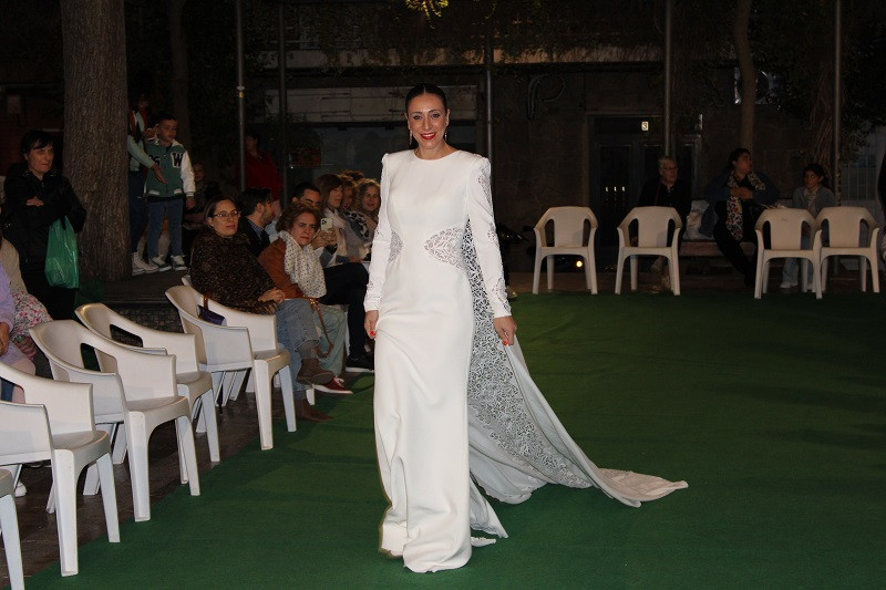 121024 VA DESFILE ROSAE 15