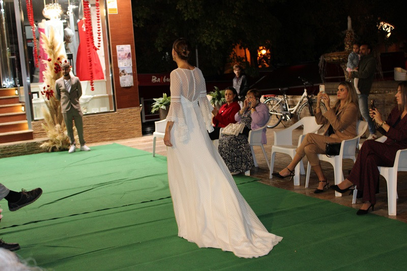 121024 VA DESFILE ROSAE 22