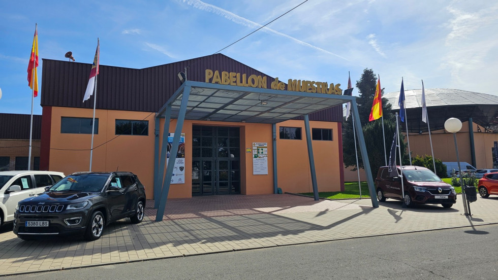 Salón automóvil