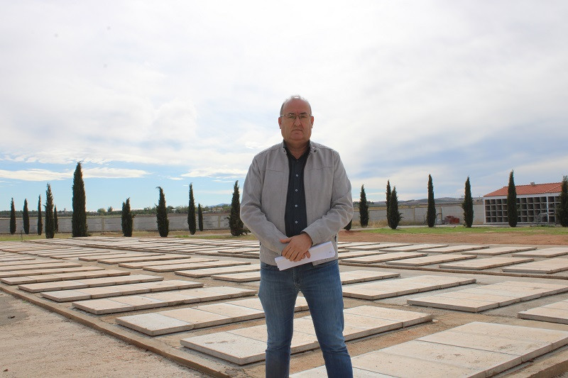 281024 VA CEMENTERIO 1