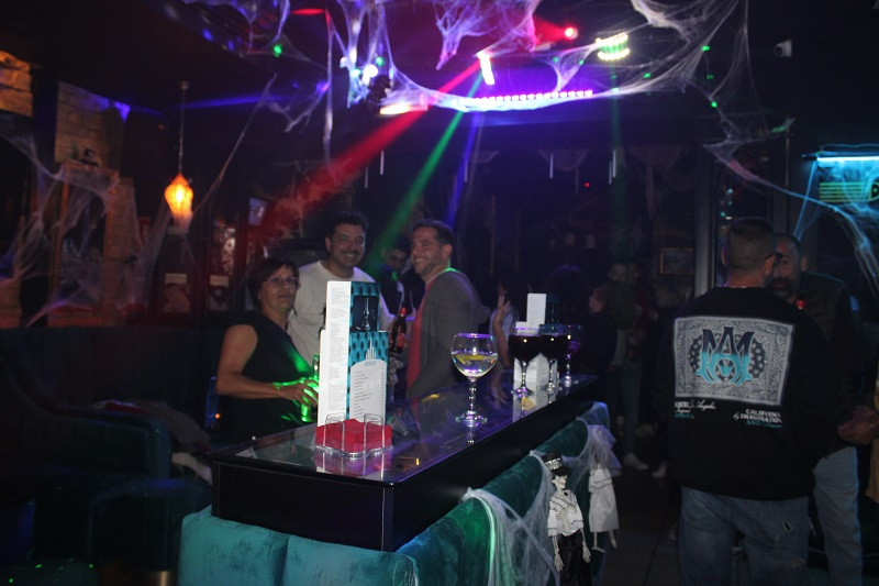 011124 VA DUBAI KARAOKE HALLOWEEN 1
