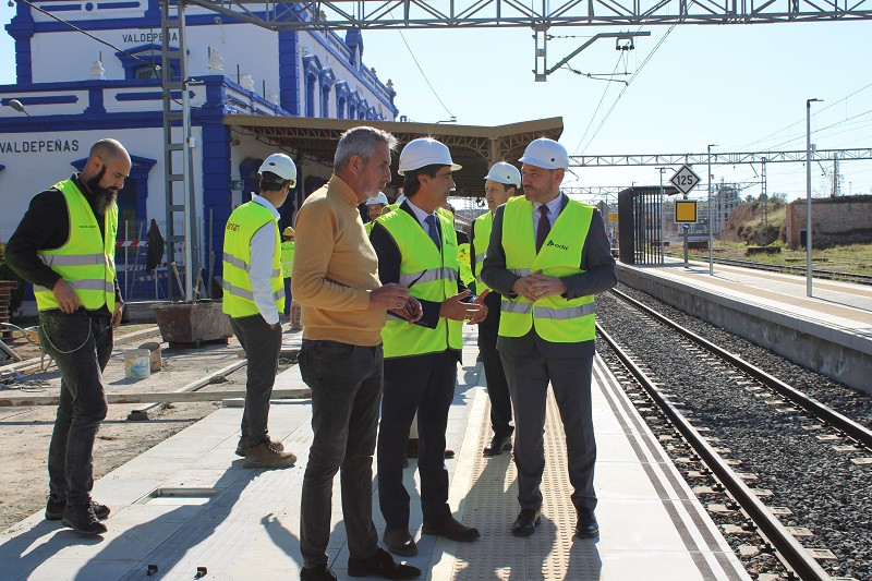 071124 VA VISITA OBRAS ESTACION TREN 1
