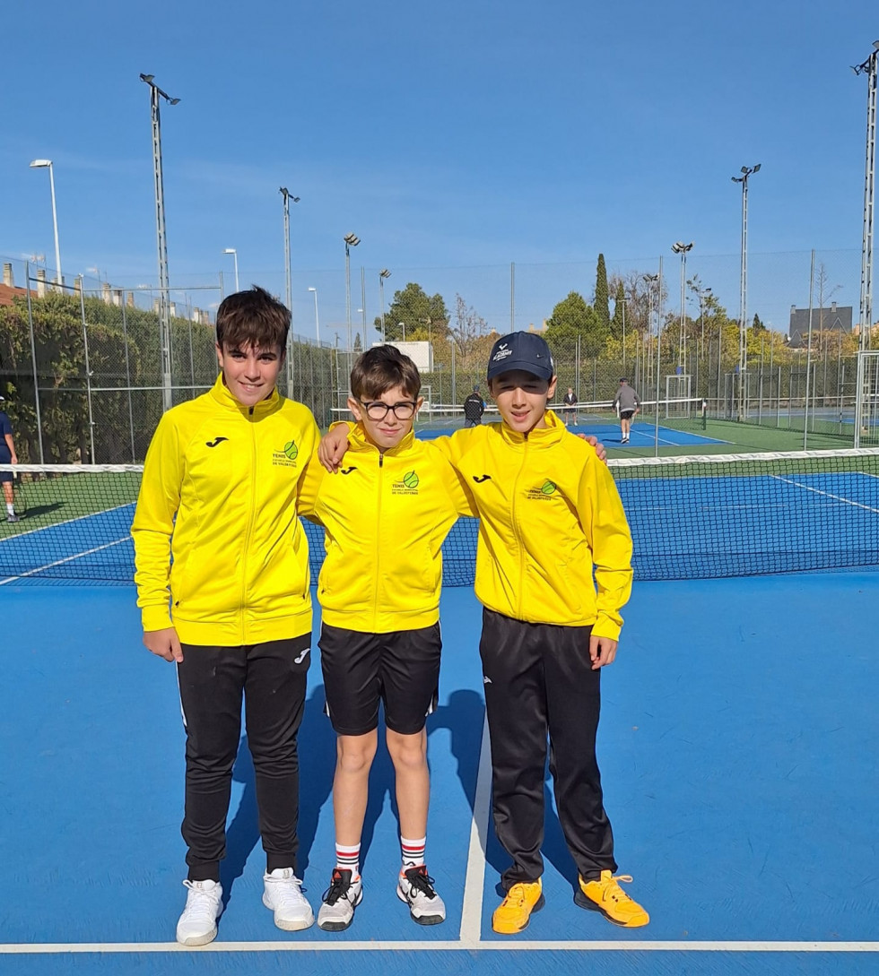 EQUIPO INFANTIL EMT VALDEPEÑAS   CD LA BOLERA 1 page