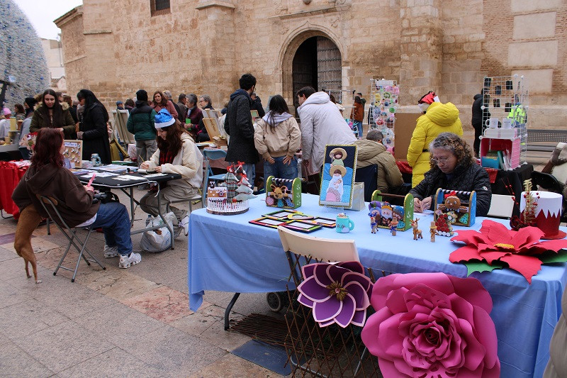 071224 VA MERCADILLO ARTE JOVEN 7