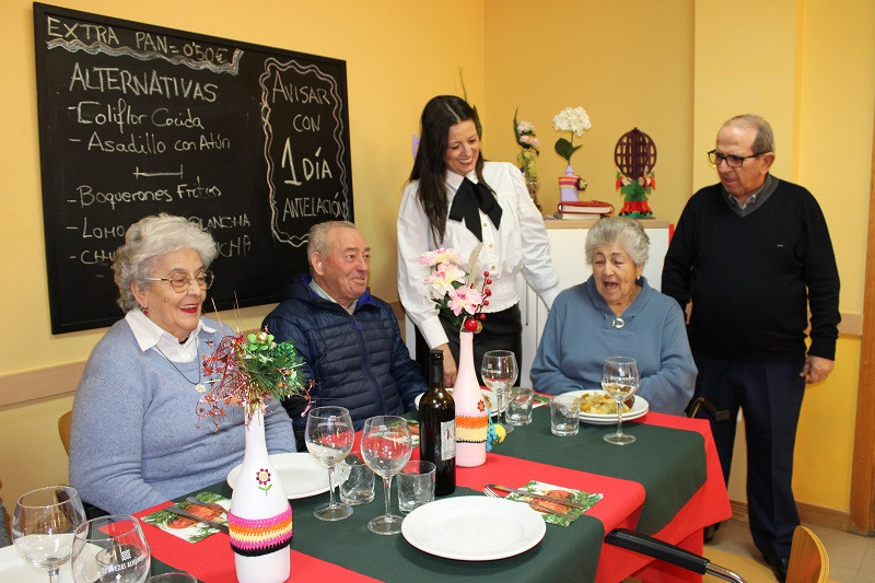 181224 VA COMEDOR CENTRO MAYORES LUCERO