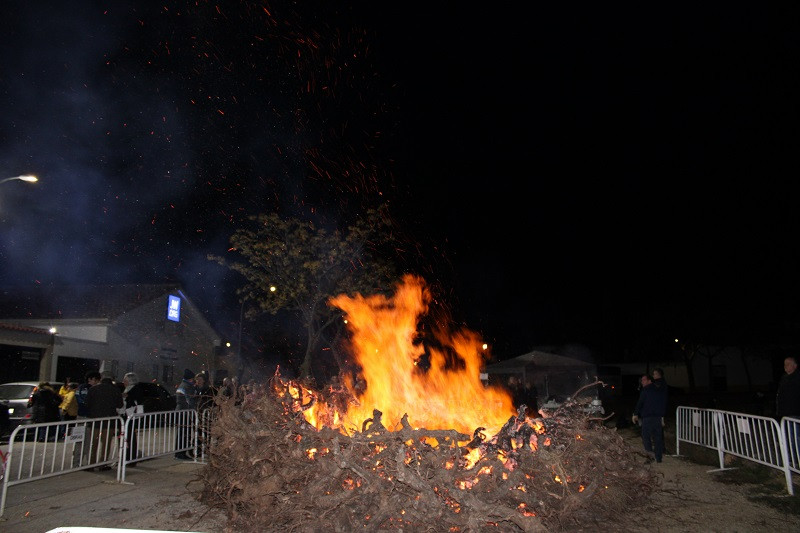 120125 VA HOGUERA SAN ANTON FATIMA 2