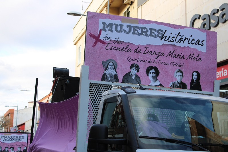 DESFILE CARROZAS 19