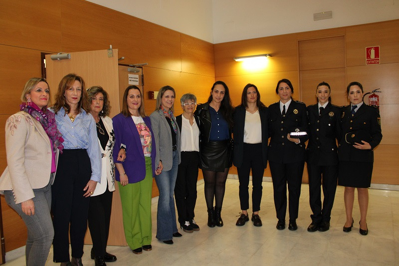 060325 VA ACTO MUJERES DE VALORES ZONA CENTRO