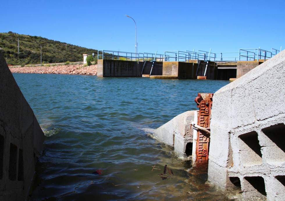 El pantano del Puerto Vallehermoso se acerca al lleno