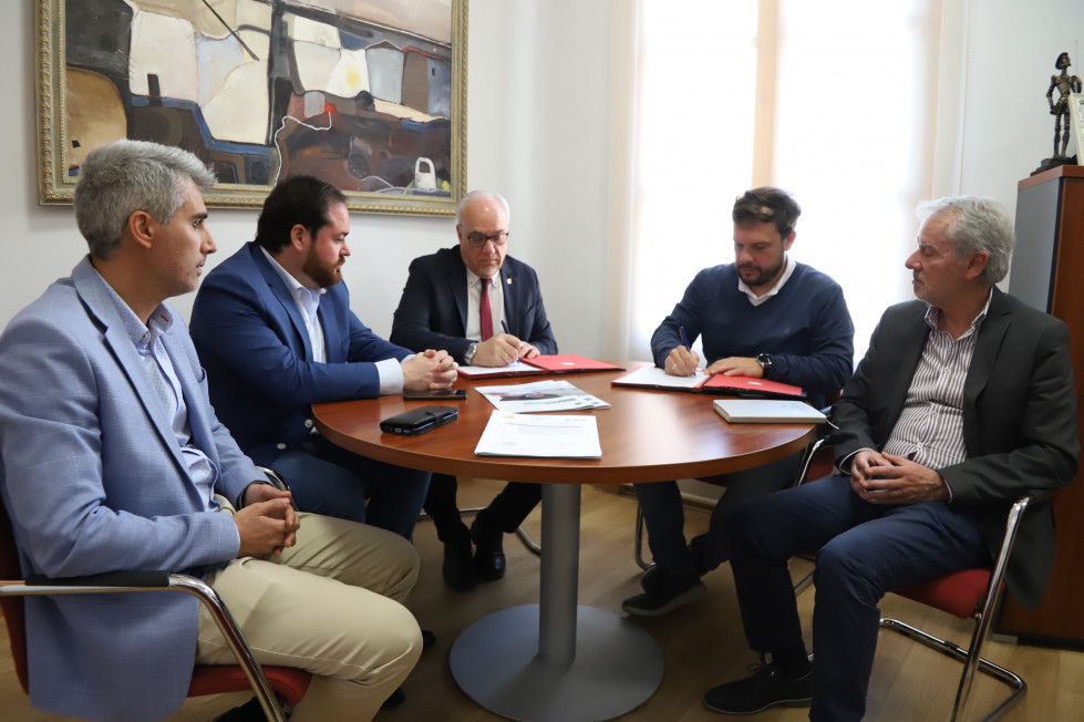 Renovación de los convenios de colaboración entre Ayuntamiento de Manzanares y Aempoman 2025