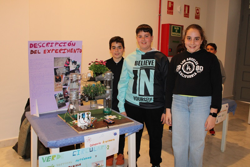 050425 VA FERIA DE LA CIENCIA 1