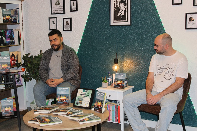 120425 VA PRESENT LIBRO ISMAEL FERRER AMIGOS DE LORCA 4
