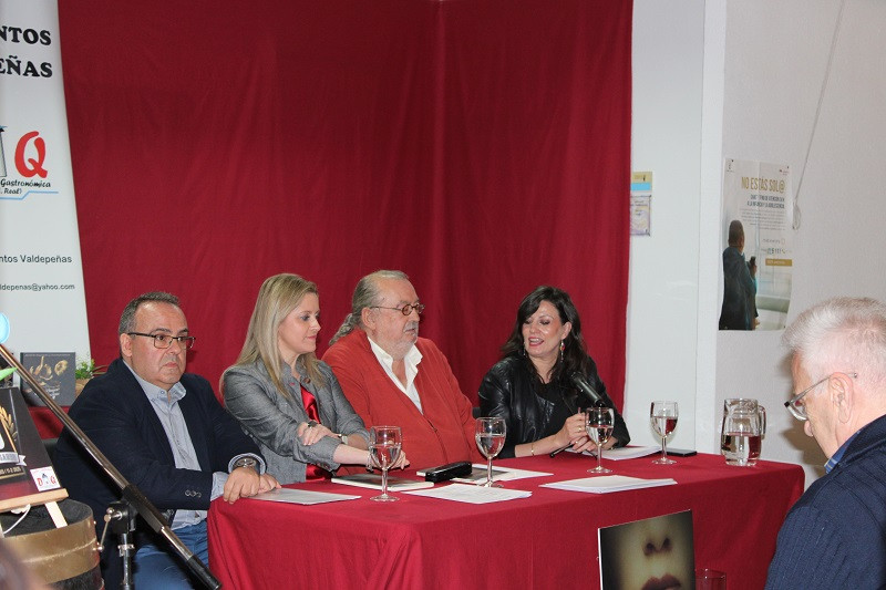 040525 VA PRESENTACION LIBRO TOMAS MEGIA 2