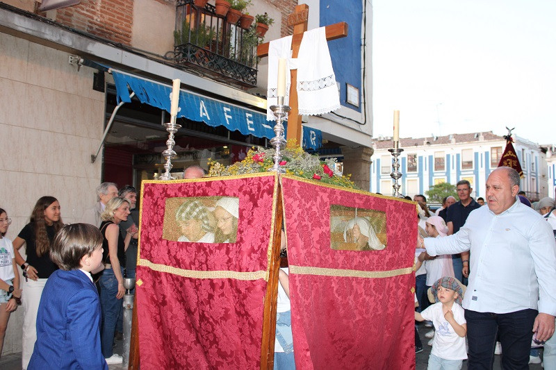 240525 VA PROCESION CRUZ DE MAYO INFANTIL COSTALEROS MADRE DE DIOS DEL ROSARIO 2