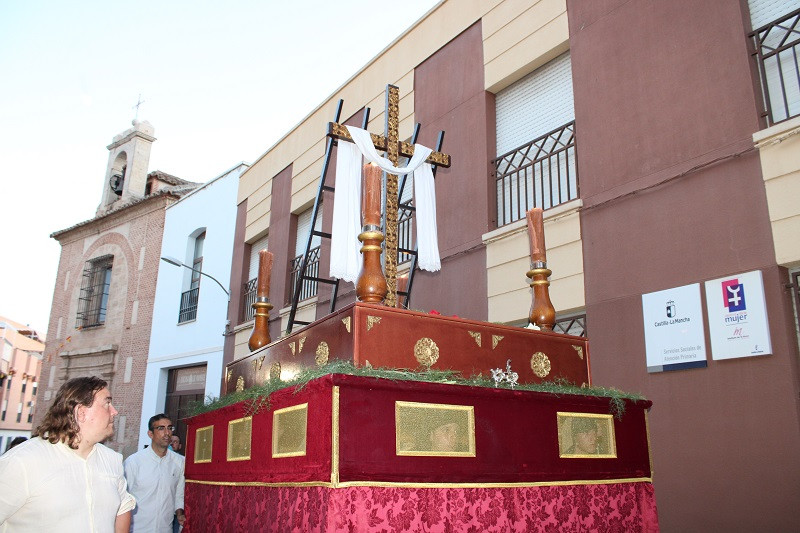 250525 VA PROCESION CRUZ MAYO INFANTIL CRISTO 5