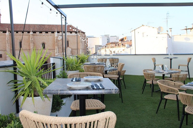 LA PIZZERIA THE ROOFTOP 2