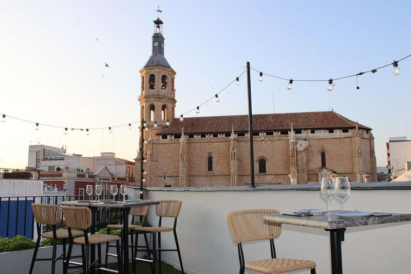 LA PIZZERIA THE ROOFTOP 8