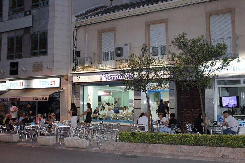 HELADERIA BERNABEU 2