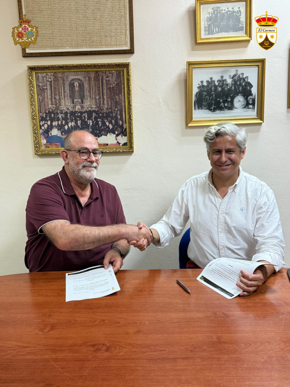 Firma Contrato Carmen de Salteras