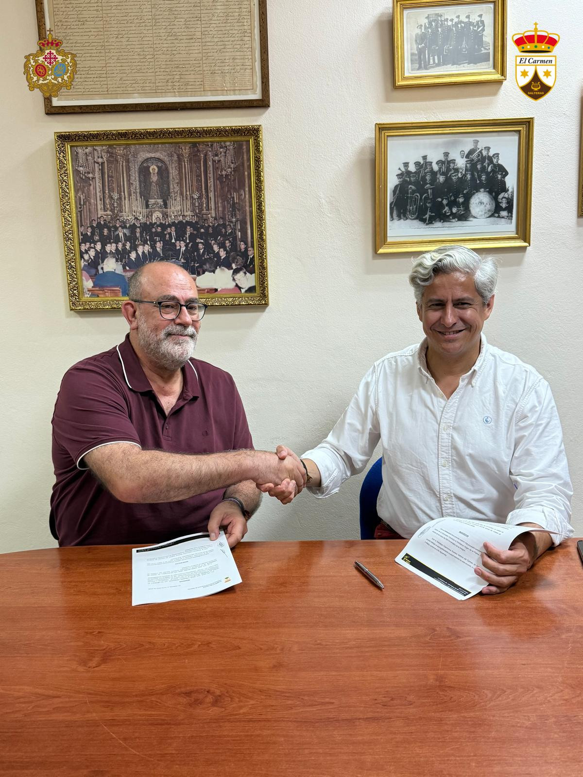 Firma Contrato Carmen de Salteras