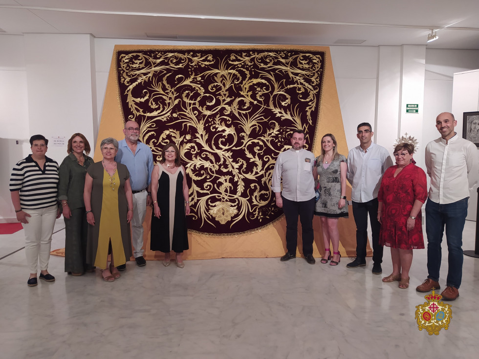 Presentación Manto y Exposición (2)