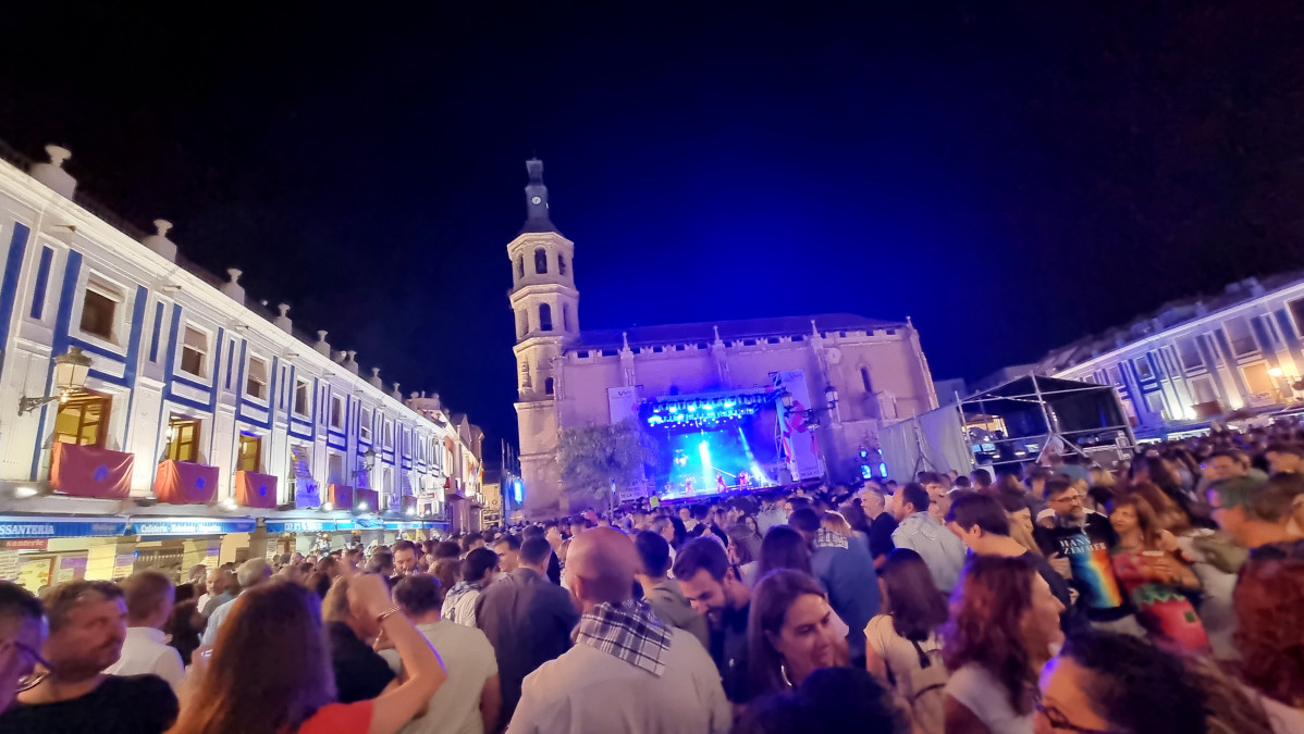 FIESTAS DE LA VENDIMIA Y EL VINO VALDEPEu00d1AS