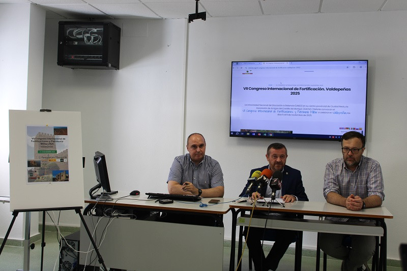 300725 VA UNED