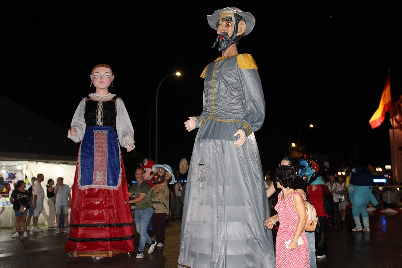 310725 VA INAUG FERIA 1