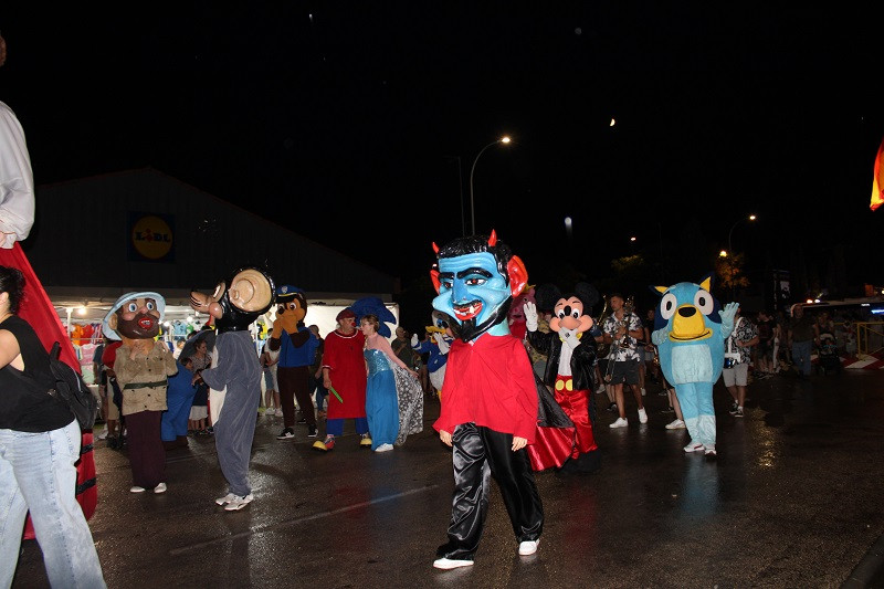 310725 VA INAUG FERIA 2