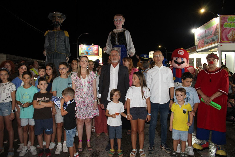 310725 VA INAUG FERIA 7