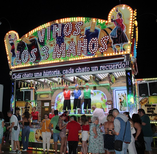 310725 VA INAUG FERIA 16