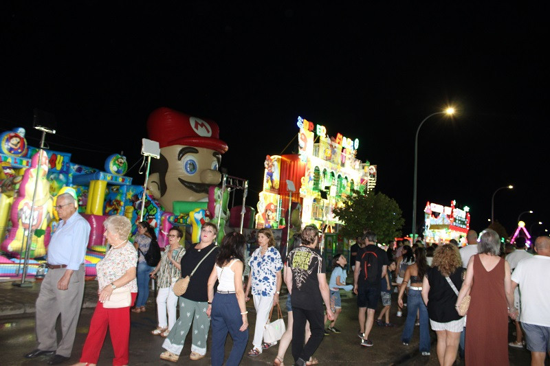 310725 VA INAUG FERIA 9