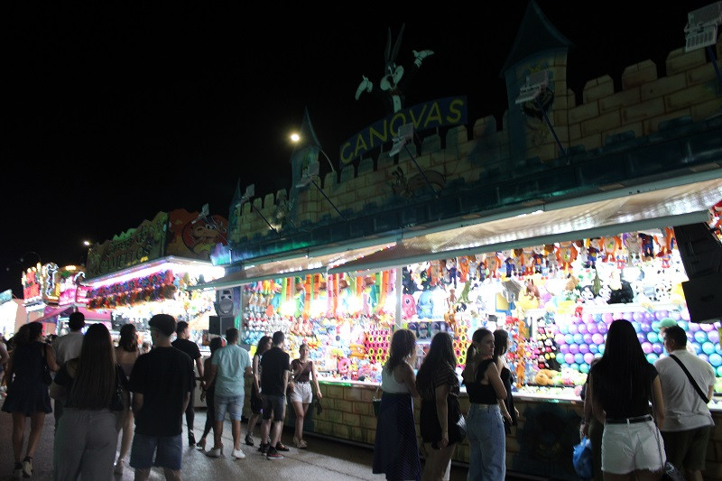 310725 VA INAUG FERIA 15