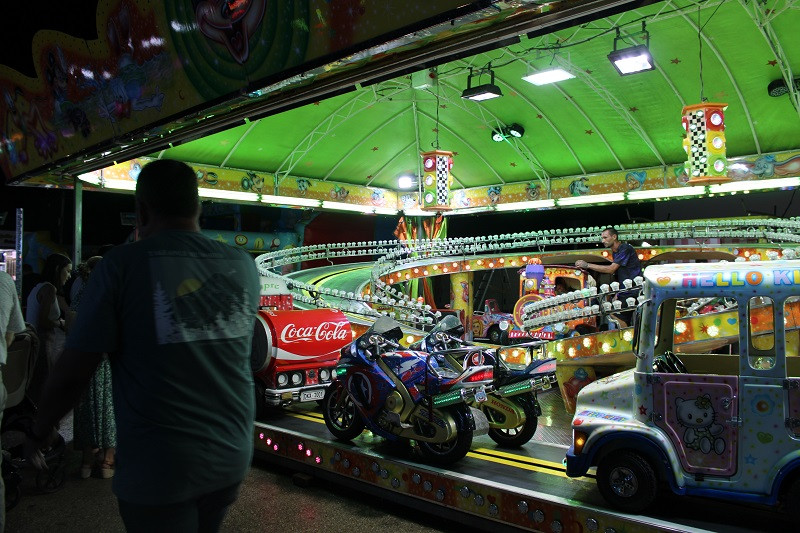 310725 VA INAUG FERIA 13