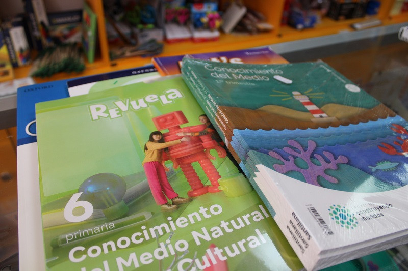 060825 VA LIBRERIA JUAN ALCAIDE 15