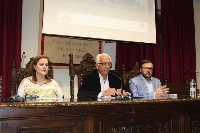 040517VAJUEVESCONLAHISTORIA1